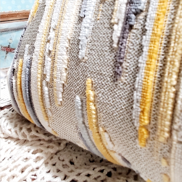 Caldeira Modern Design Velvet Rectangle Patchwork Throw Pillow Lumbar & Insert - Picture 3 of 14